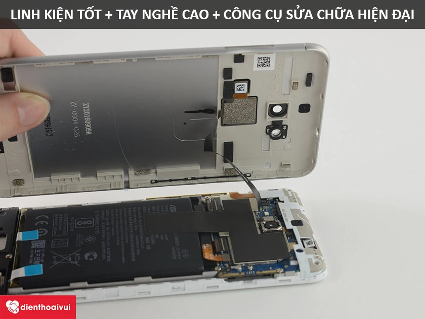 Thay pin tại Điện Thoại Vui với đội ngũ tay nghề cao