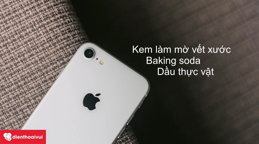 Làm mờ viết xước bằng dầu thực vật hay baking soda