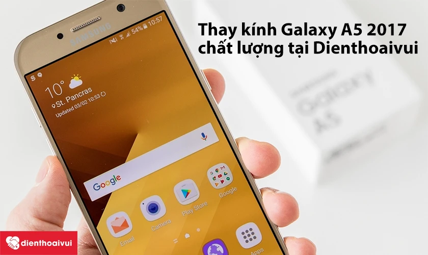 Thay &eacute;p k&iacute;nh điện thoại Samsung Galaxy A5 2017 chất lượng tại Điện Thoại Vui