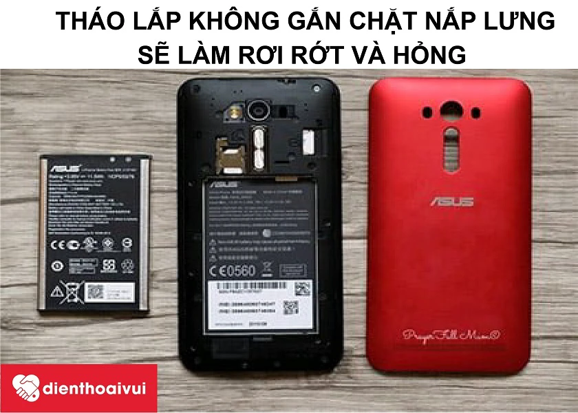 Th&aacute;o lắp pin nhưng kh&ocirc;ng gắn chặt