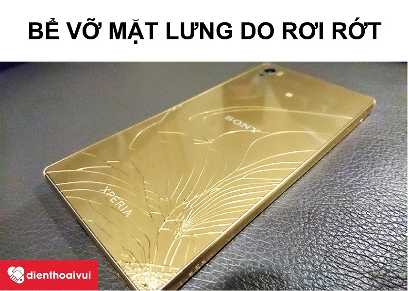Hướng dẫn c&aacute;ch vệ sinh mặt lưng k&iacute;nh tr&ecirc;n Sony Xperia Z5 Premium tại nh&agrave;