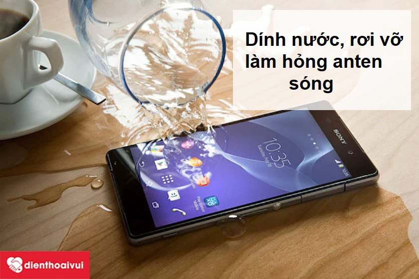 Sony Xperia Z5 bị hỏng anten s&oacute;ng do rơi vỡ, d&iacute;nh nước