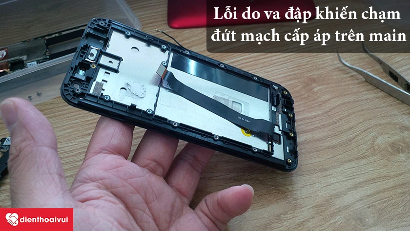 thay camera sau Asus Zenfone Selfie do va đập dẫn đến dứt bo mạch
