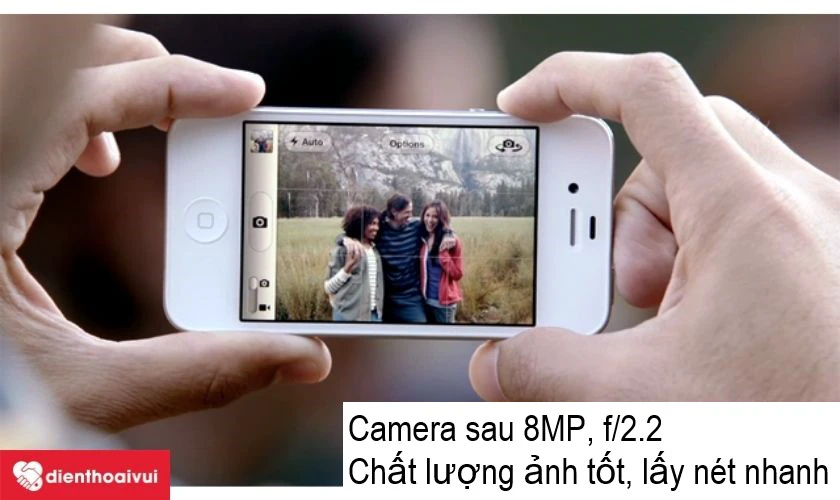 Apple iPhone 4s với camera 8MP cho chất lượng ảnh tốt