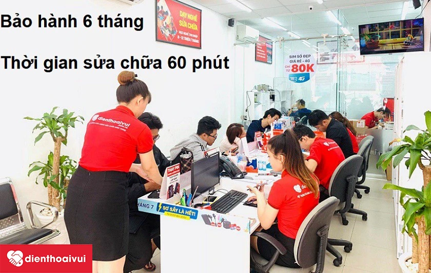 Thay camera sau iPhone 8 ch&iacute;nh h&atilde;ng với gi&aacute; tốt tại hệ thống Điện Thoại Vui