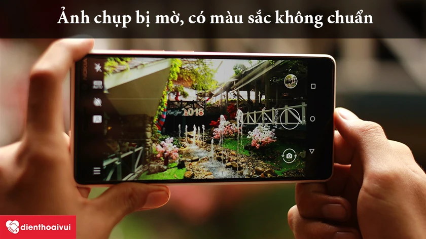 Ảnh chụp bị mờ, bị dính màu hoặc có màu sắc không chuẩn