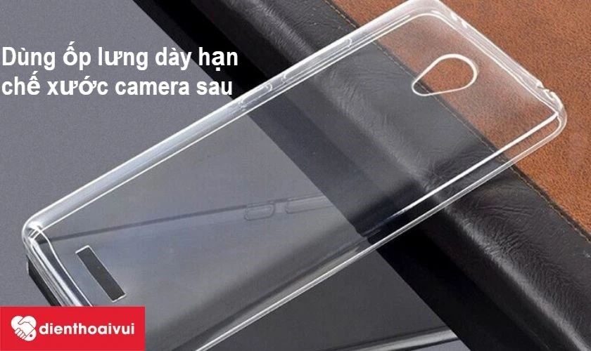 Sử dụng những chiếc ốp lưng, bao da