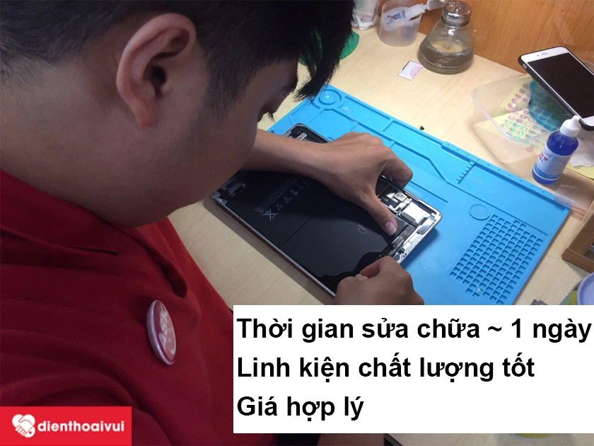 Thay camera trước iPad Mini 2 nhanh ch&oacute;ng, chất lượng v&agrave; gi&aacute; hợp l&yacute; tại Điện Thoại Vui