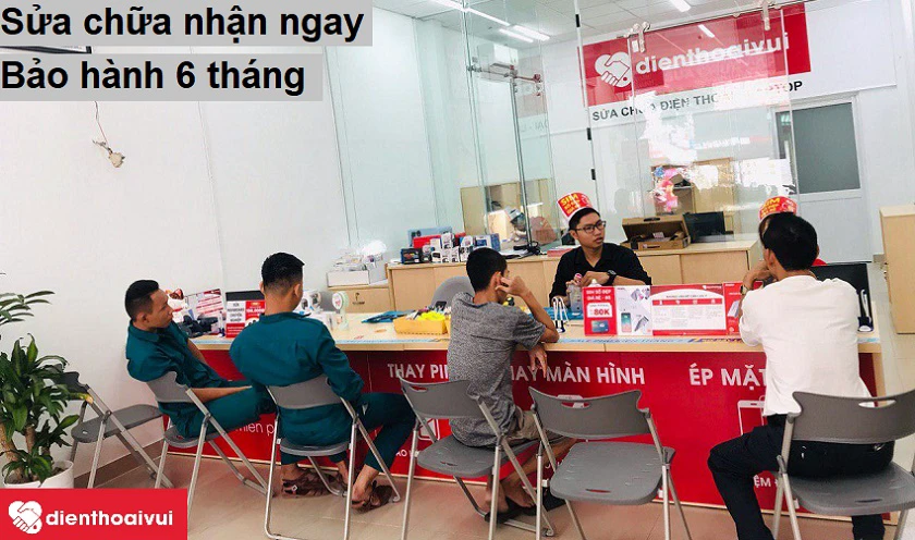 Thay camera trước của iPhone X ch&iacute;nh h&atilde;ng với gi&aacute; tốt tại Hệ thống Điện Thoại Vui