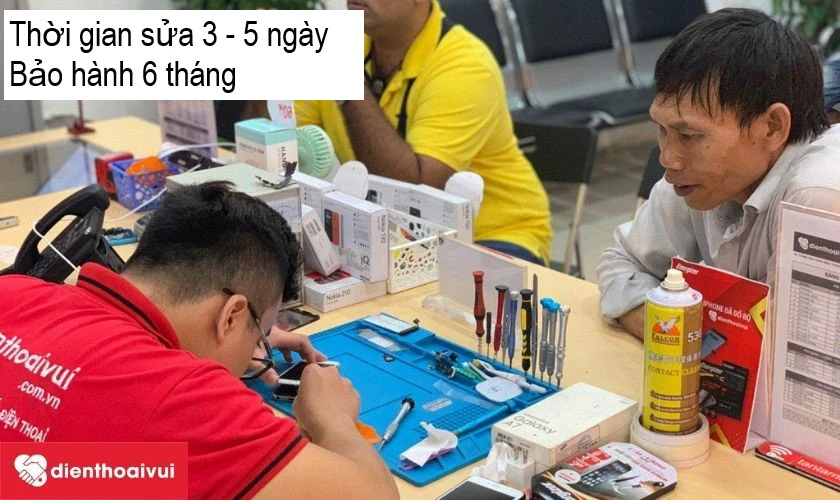 Thay c&aacute;p nguồn iPad 4 ch&iacute;nh h&atilde;ng, bảo h&agrave;nh l&acirc;u d&agrave;i, chất lượng tại Điện Thoại Vui