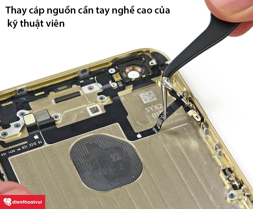Thay c&aacute;p nguồn tại trung t&acirc;m sửa chữa điện thoại uy t&iacute;n