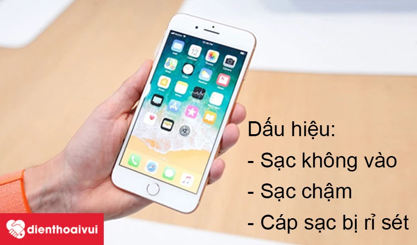 Những dấu hiệu cho thấy bạn cần phải thay c&aacute;p sạc iPhone 8