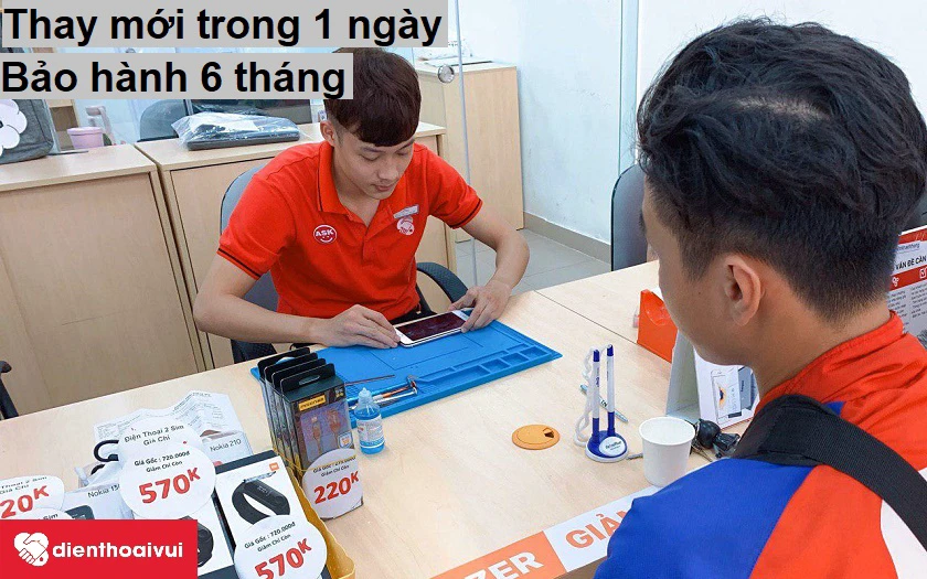 Thay cáp sạc Samsung Galaxy C9 Pro giá tốt, đảm bảo chất lượng tại Điện Thoại Vui