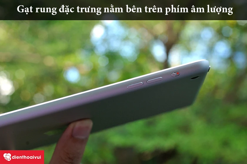 gạt rung nằm trong nằm tr&ecirc;n n&uacute;t &acirc;m lượng