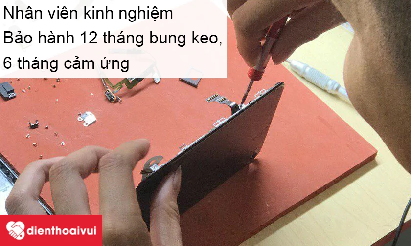 Đội ngũ kỹ thuật vi&ecirc;n tại Điện Thoại Vui cũng l&agrave; những nh&acirc;n vi&ecirc;n gi&agrave;u kinh nghiệm