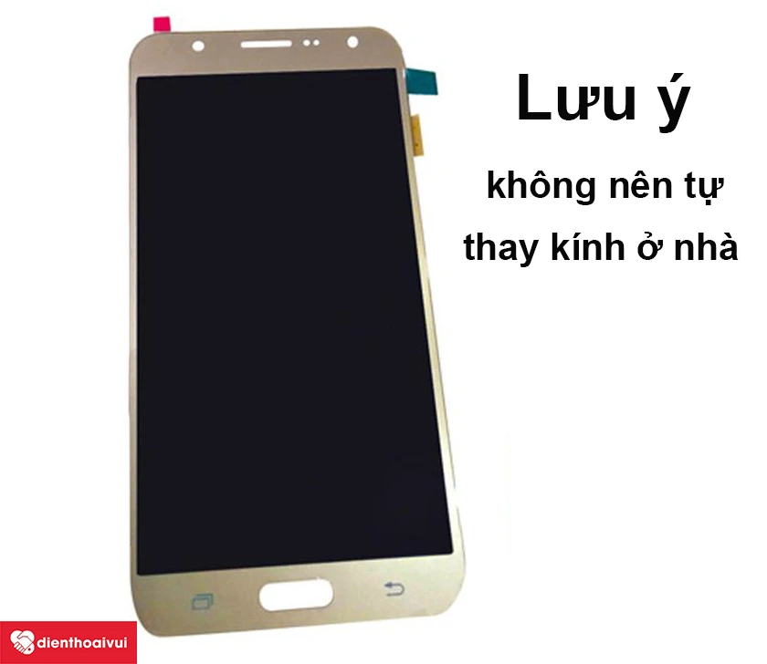 kh&ocirc;ng tự thay k&iacute;nh ở nh&agrave;, mang ra trung t&acirc;m sửa chữa