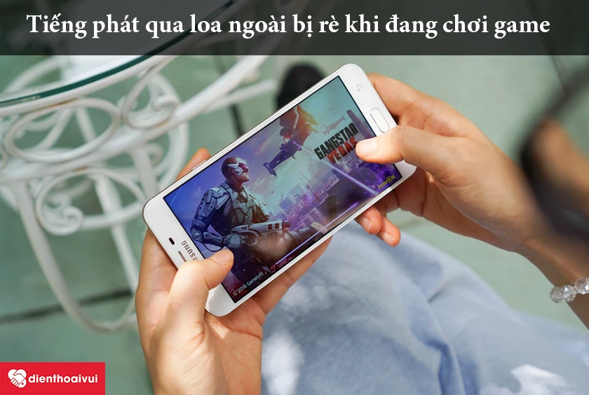 Tiếng ph&aacute;t qua loa ngo&agrave;i bị r&egrave;