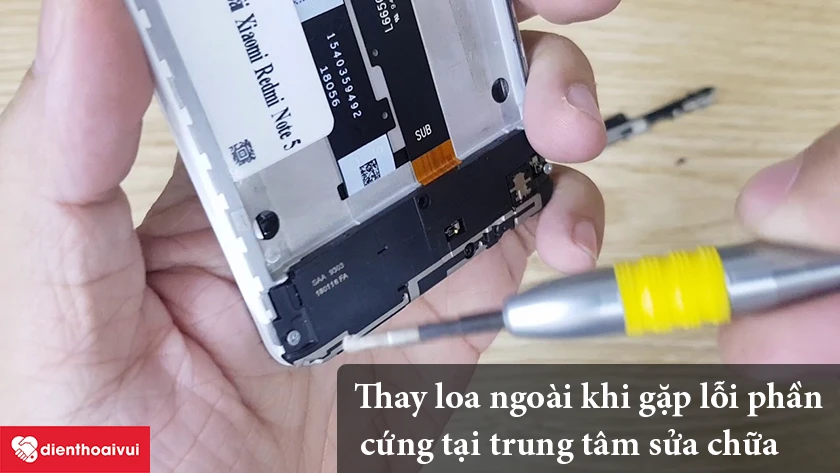 Thay loa ngo&agrave;i nếu lỗi phần cứng