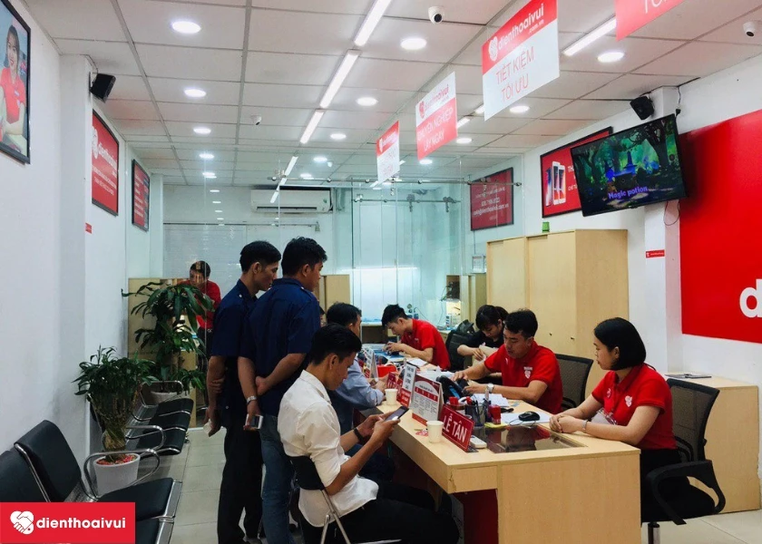 Thay m&agrave;n h&igrave;nh R7 gi&aacute; rẻ, uy t&iacute;n tại Điện thoại vui