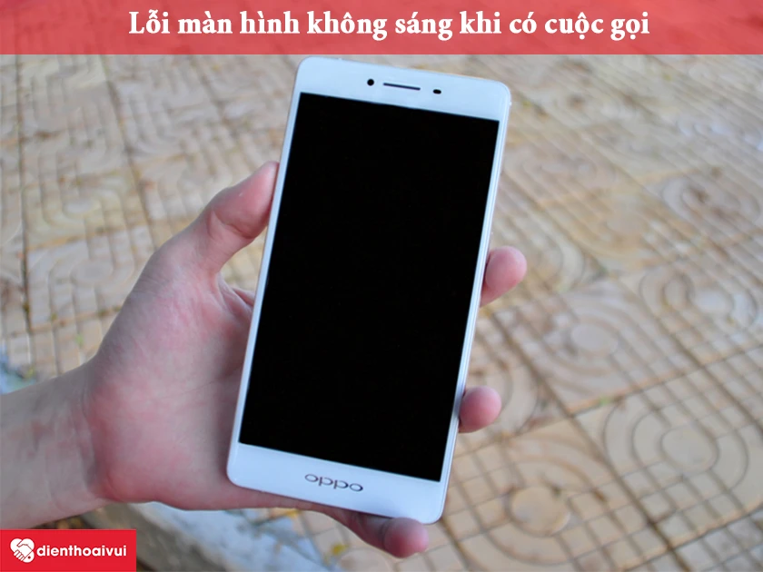 M&agrave;n h&igrave;nh kh&ocirc;ng s&aacute;ng khi c&oacute; cuộc gọi