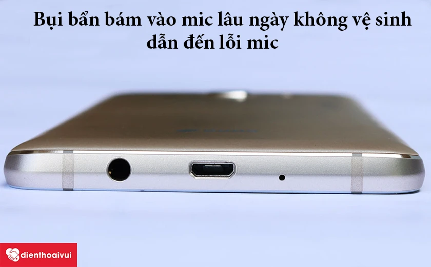 Bụi bẩn bám vào mic lâu ngày không vệ sinh dẫn đến mic bị hỏng