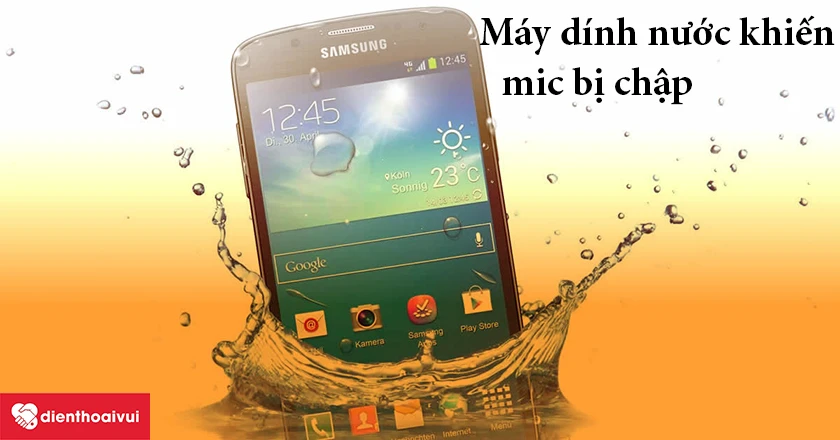 máy bị dính nước khiến mic bị chập