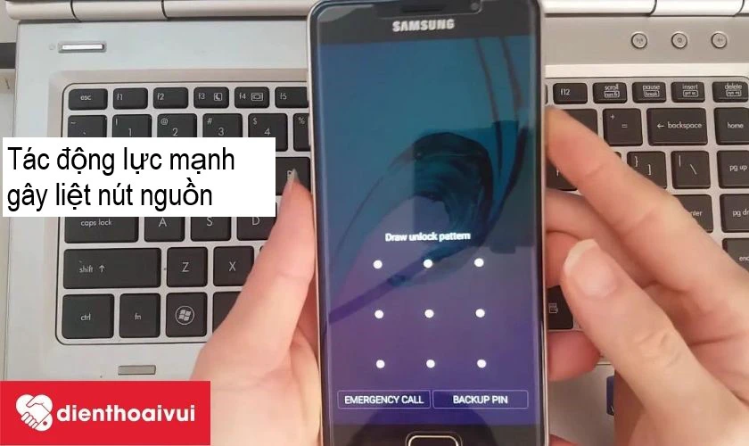 Lực t&aacute;c động mạnh g&acirc;y liệt n&uacute;t nguồn