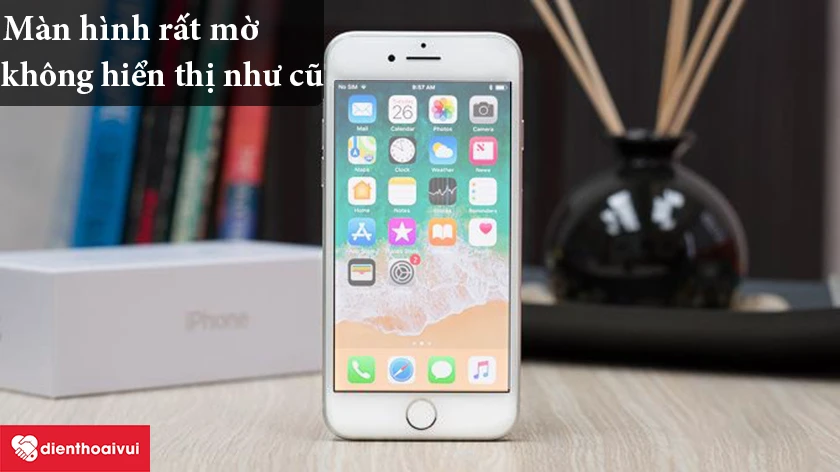 m&agrave;n h&igrave;nh rất mờ, khả năng hiển thị kh&ocirc;ng tốt như l&uacute;c mới mua về