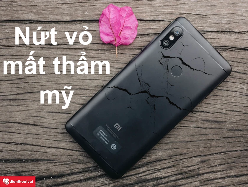 Vỏ điện thoại bị trầy, nứt, m&oacute;p g&acirc;y kh&oacute; khăn v&agrave; bất tiện trong qu&aacute; tr&igrave;nh sử dụng v&agrave; mất đi t&iacute;nh thẩm mỹ
