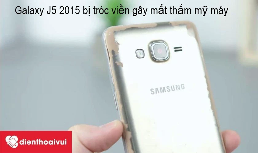 Samsung Galaxy J5 2015 c&oacute; vỏ bị tr&agrave;y xước