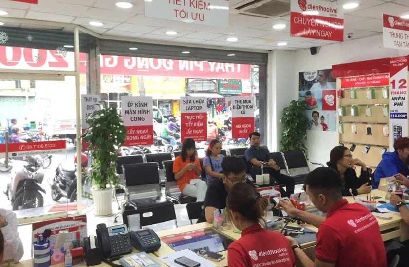 Linh kiện b&ecirc;n trong Redmi Note 7 được sắp xếp hợp l&yacute;, dễ th&aacute;o lắp, thay thế khi cần thiết