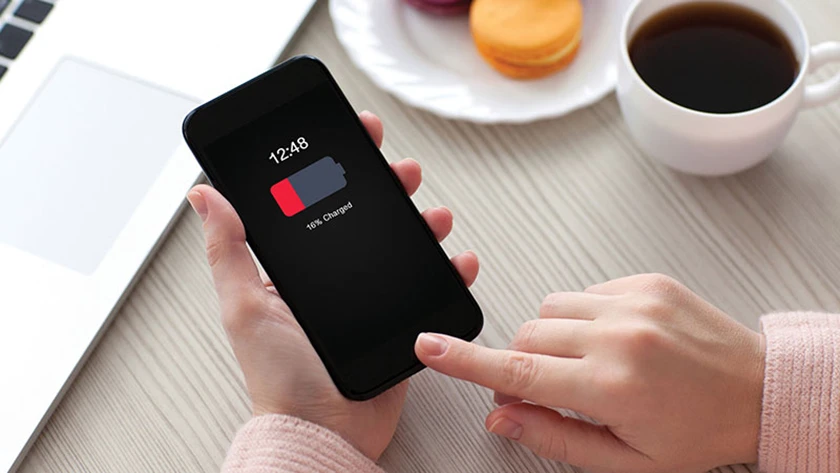 Tất cả pin iPhone đều chai theo thời gian