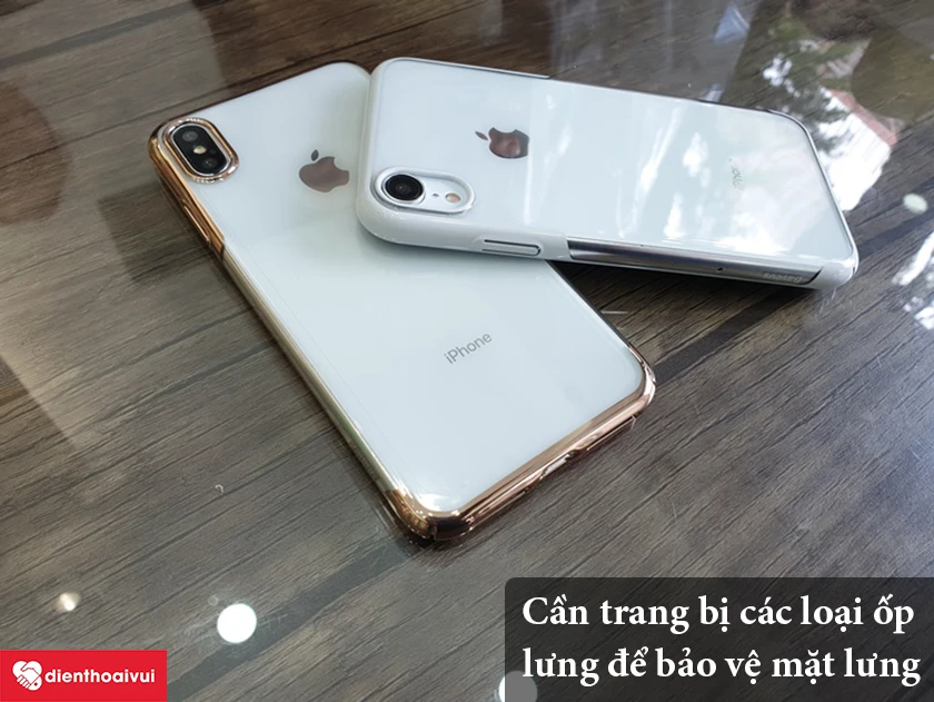 Trang bị c&aacute;c loại ốp điện thoại ph&ugrave; hợp