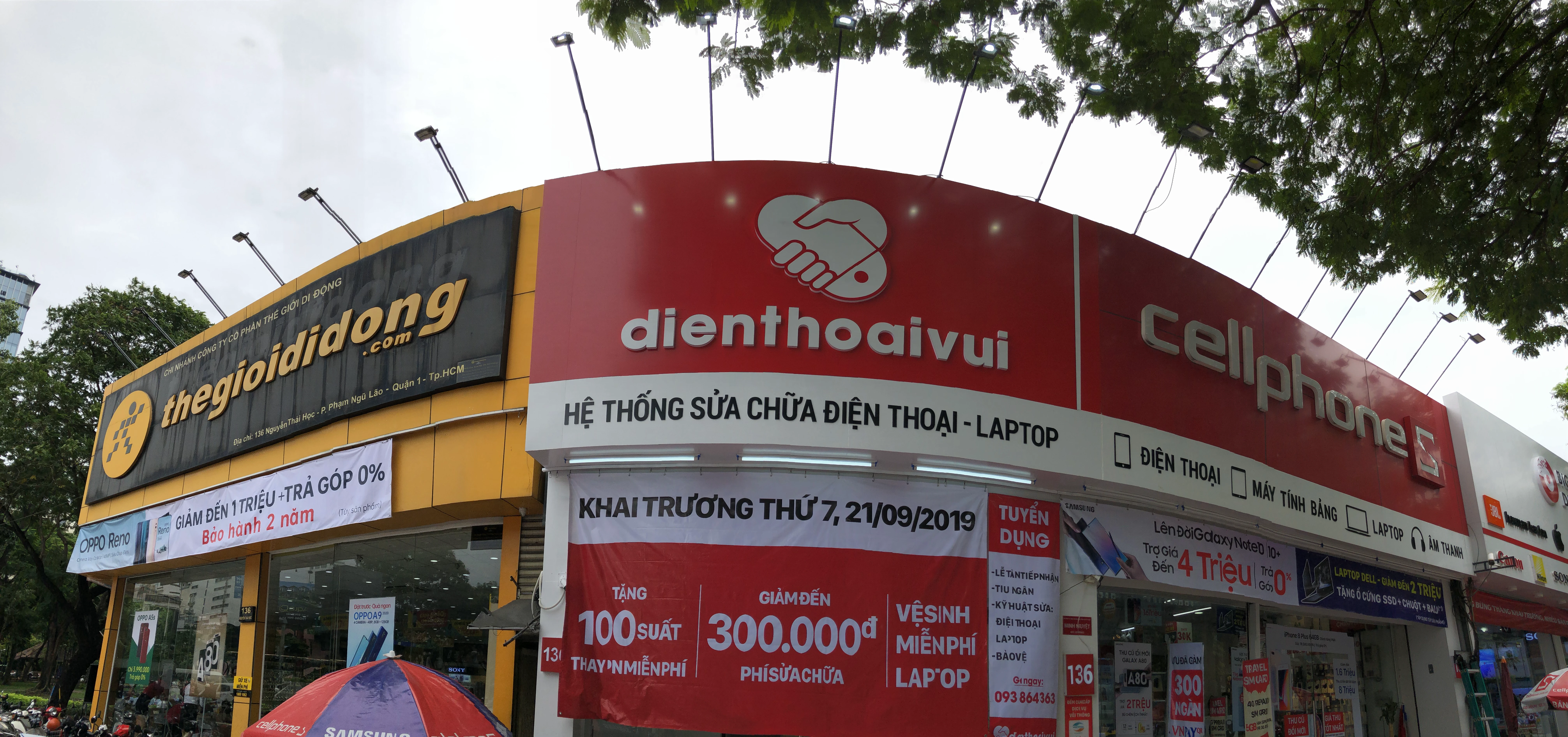 Khai trương