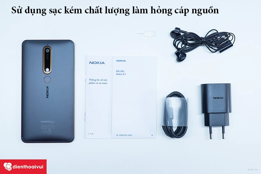 sử dụng thiết bị sạc chất lượng k&eacute;m dẫn đến hỏng c&aacute;p nguồn trong m&aacute;y