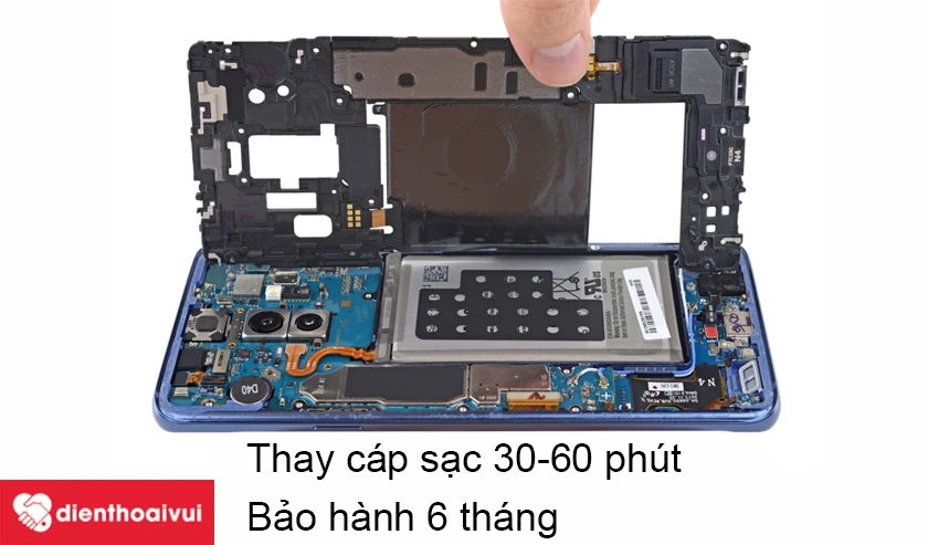 Thay cáp sạc Samsung Galaxy J8 2018 uy tín, giá hợp lý tại Điện Thoại Vui