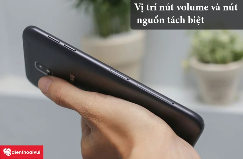 Samsung Galaxy J7 Pro &ndash; Vị tr&iacute; n&uacute;t volume v&agrave; n&uacute;t nguồn t&aacute;ch biệt