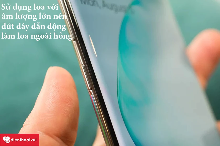 Sử dụng loa thường xuy&ecirc;n với &acirc;m lượng loa max n&ecirc;n đứt d&acirc;y dẫn động