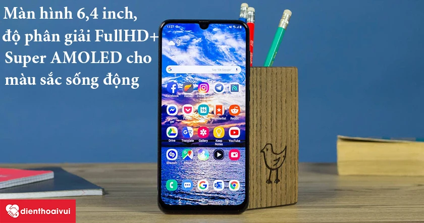 M&agrave;n h&igrave;nh 6,4 inch, độ ph&acirc;n giải FullHD+, tấm nền Super AMOLED cho m&agrave;u sắc sống động