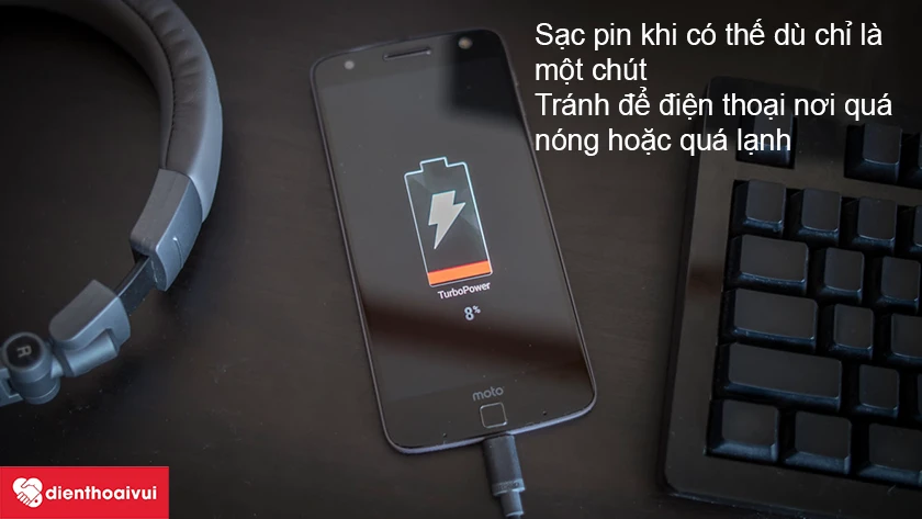 C&aacute;c sạc pin Xiaomi Mi A2 Lite đ&uacute;ng c&aacute;ch sau khi thay pin