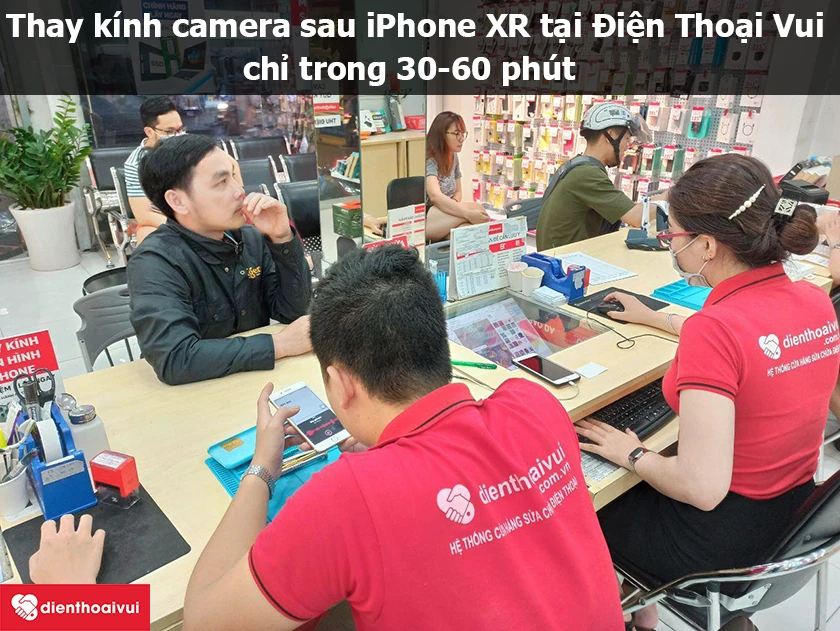 Thay k&iacute;nh camera sau iPhone XR gi&aacute; tốt, chất lượng tại Điện Thoại Vui