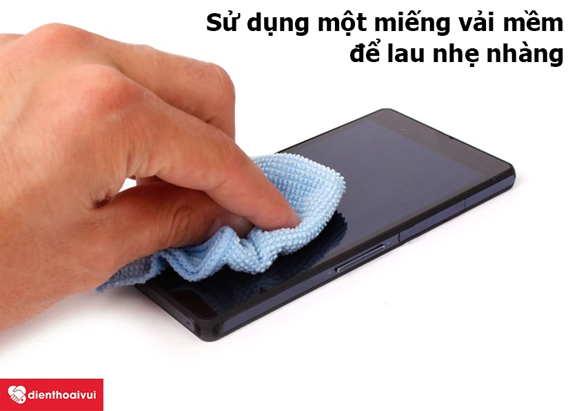 Hướng dẫn cách vệ sinh màn hình Xiaomi Black Shark Helo