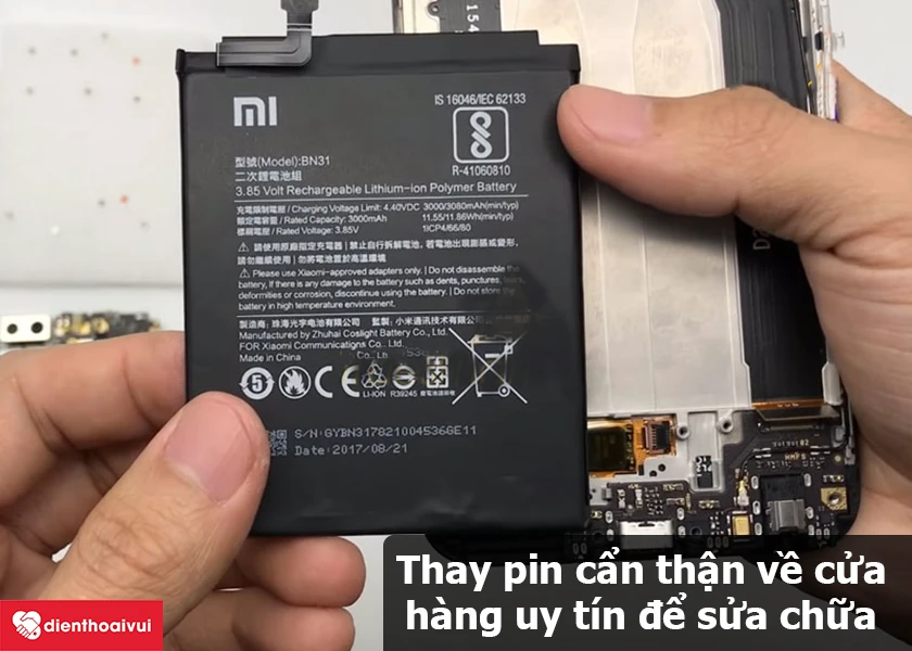 Chọn cửa hàng uy tín khi thay pin