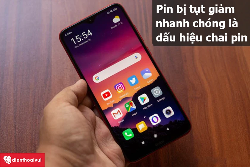 Phần trăm pin Xiaomi Redmi 8A bị tụt liên tục.