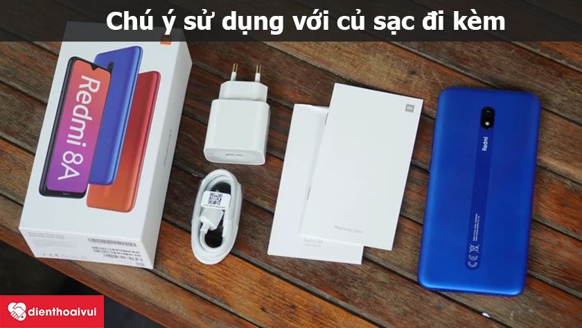 Sử dụng củ sạc chính hãng do nhà sản xuất sản xuất.