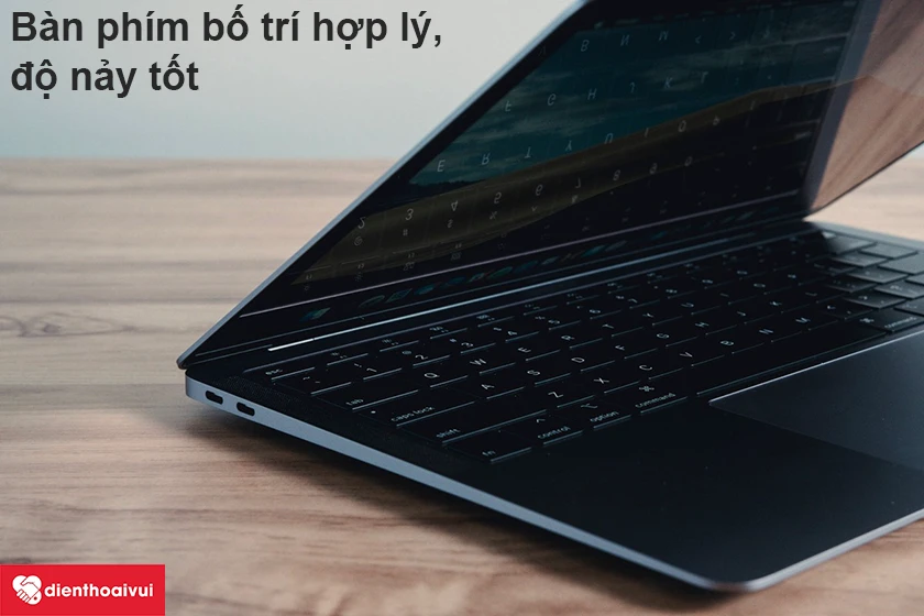 Macbook Air 2018 – Bàn phím bố trí hợp lý, độ nảy tốt