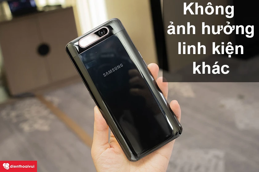 thay k&iacute;nh lưng kh&ocirc;ng ảnh hưởng đến thiết bị