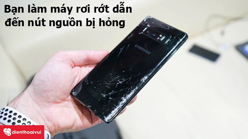 v&ocirc; &yacute; l&agrave;m rơi m&aacute;y