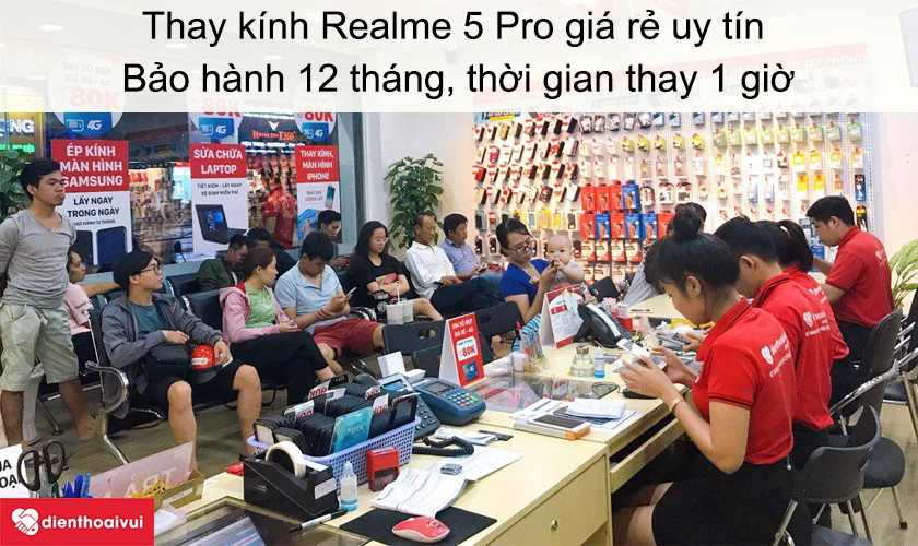 Dịch vụ thay k&iacute;nh Realme 5 Pro gi&aacute; rẻ uy t&iacute;n tại Điện Thoại Vui