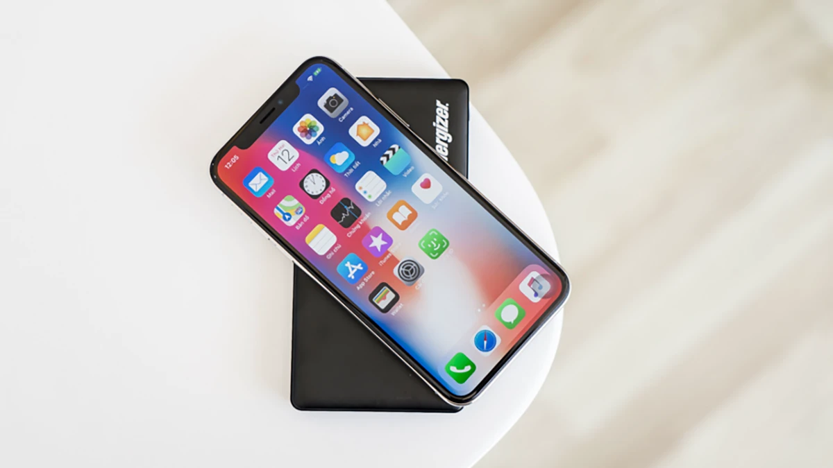 Pin dự ph&ograve;ng Energizer 10.000 mAh hỗ trợ sạc kh&ocirc;ng d&acirc;y 10W (QE10000CQ)